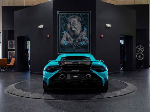 Used 2023 Lamborghini Huracan Tecnica image 8