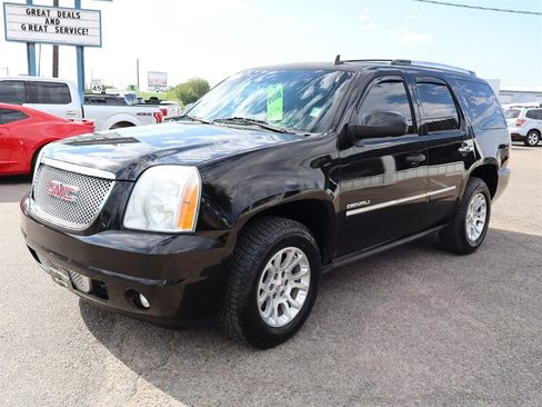 Used 2013 GMC Yukon Denali AWD/4WD image 3