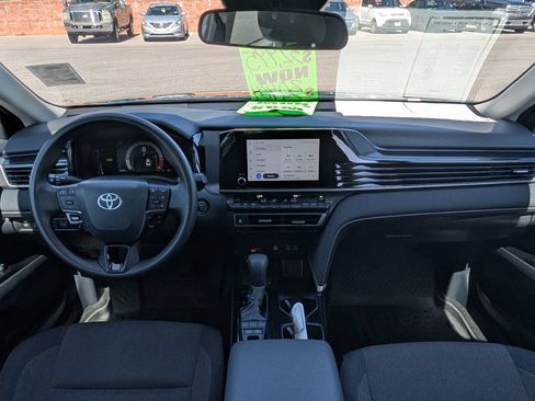 Used 2025 Toyota Camry LE AWD/4WD image 15