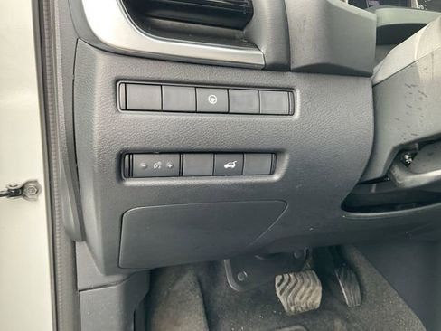 Certified 2023 Nissan Rogue SV w/ SV Premium Package image 20