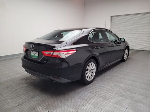 Used 2018 Toyota Camry LE image 9