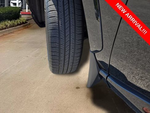 Used 2024 Toyota RAV4 SE AWD/4WD image 31