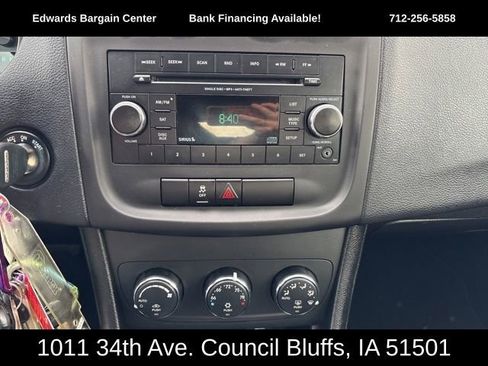 Used 2013 Dodge Avenger SXT image 19