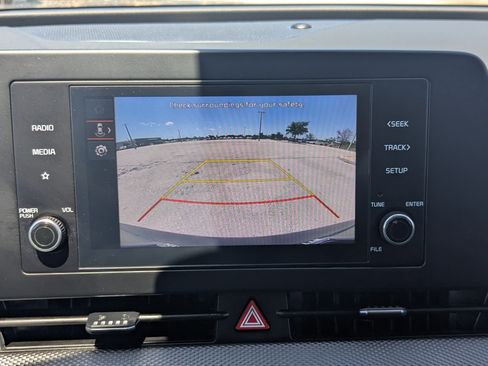 Certified 2025 Kia Sportage LX AWD/4WD image 24