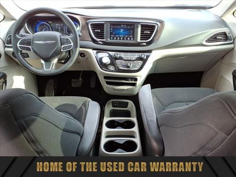 Used 2019 Chrysler Pacifica LX image 27