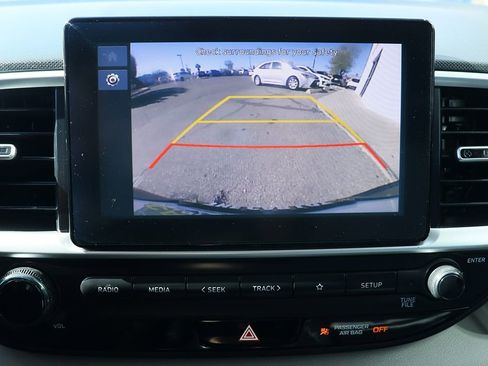 Used 2023 Hyundai Venue SEL image 49