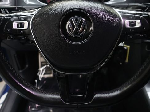 Used 2018 Volkswagen Golf Alltrack S image 18