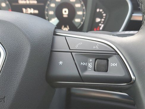 New 2025 Audi Q3 2.0T Premium image 29