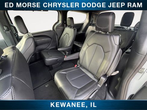 New 2026 Chrysler Voyager LX image 13