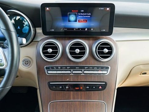 Used 2022 Mercedes-Benz GLC 300 GLC 300 image 43