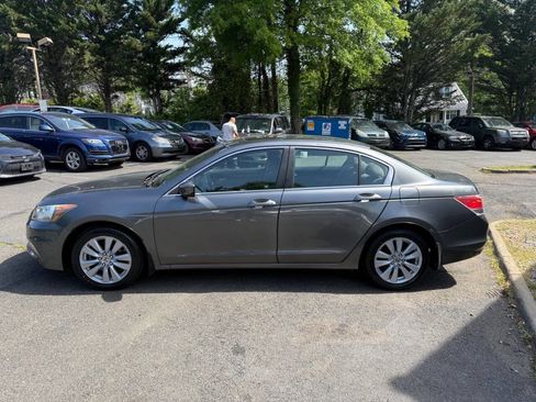 Used 2011 Honda Accord EX image 4