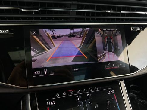 Used 2019 Audi Q8 Prestige AWD/4WD image 29