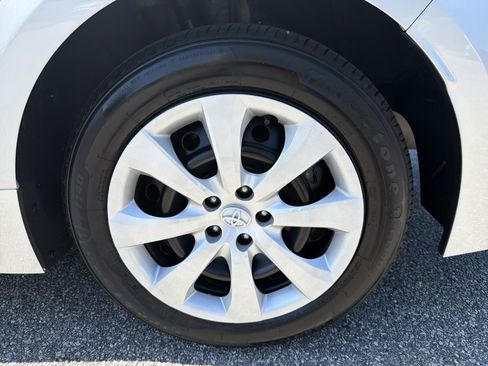 Certified 2024 Toyota Corolla LE FWD image 27