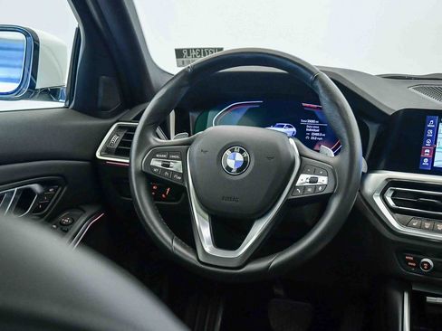 Used 2022 BMW 330i Sedan w/ Driving Assistance Package image 13