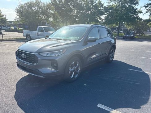 Used 2025 Ford Escape ST-Line Select AWD/4WD image 8