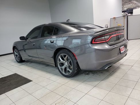Used 2015 Dodge Charger SXT image 7