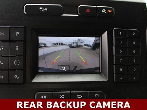 Used 2018 Ford F150 XLT AWD/4WD image 4