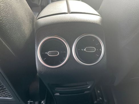 Used 2024 Mercedes-Benz EQB 250+ image 27