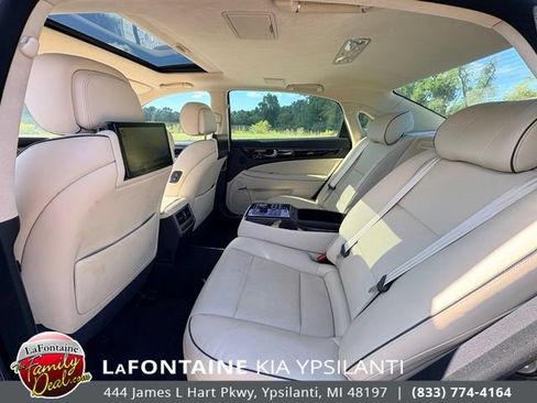 Used 2016 Hyundai Equus Ultimate RWD image 10