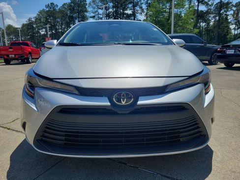 Certified 2024 Toyota Corolla LE FWD image 4
