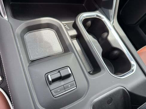 New 2026 GMC Sierra 2500 Denali Ultimate AWD/4WD image 13