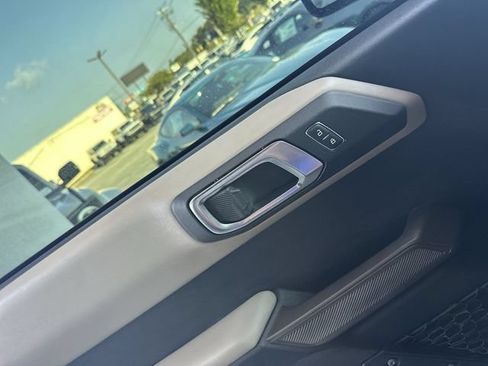 Used 2022 Ford Bronco Wildtrak AWD/4WD image 14
