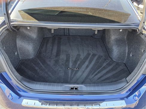 Used 2022 Nissan Altima 2.5 SR image 16