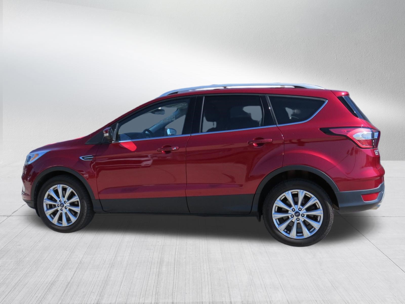 Used 2017 Ford Escape Titanium AWD/4WD image 6