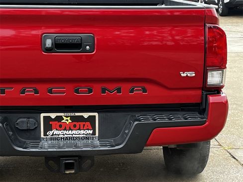 Used 2023 Toyota Tacoma SR image 6