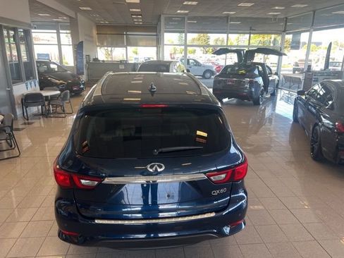 Used 2018 INFINITI QX60 w/ Premium Plus Package image 8