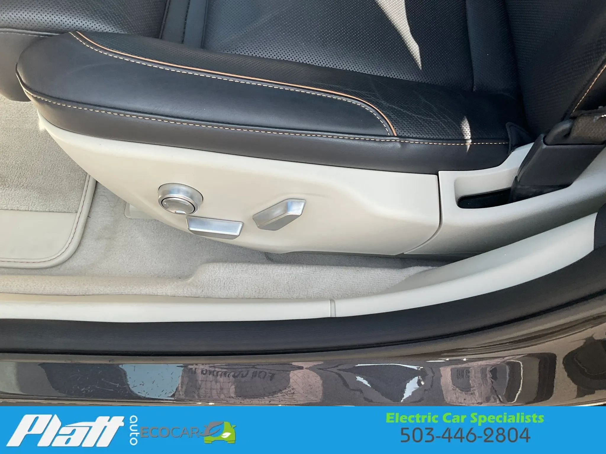 Used 2024 Lucid Air Touring AWD/4WD image 23
