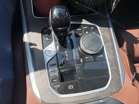 Used 2023 BMW X5 xDrive40i w/ Premium Package image 11