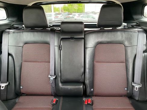Certified 2025 Nissan Kicks SR AWD/4WD image 11