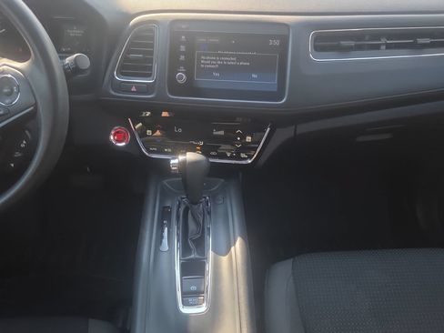 Used 2022 Honda HR-V EX image 14
