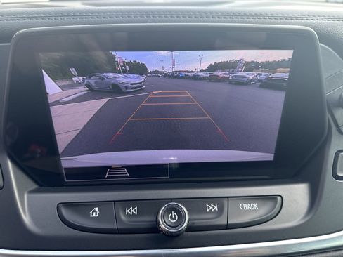 Used 2021 Chevrolet Blazer LT image 15