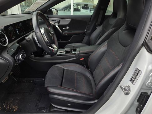 Used 2020 Mercedes-Benz CLA 250 image 17