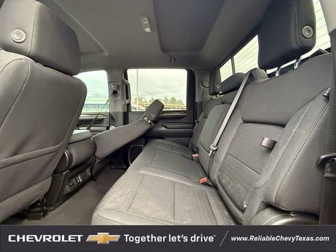 Used 2024 Chevrolet Silverado 2500 LT AWD/4WD image 32