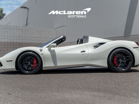 Used 2017 Ferrari 488 Spider RWD image 4