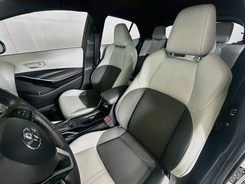 Used 2019 Toyota Corolla XSE FWD image 13
