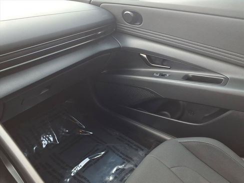 Used 2026 Hyundai Elantra Sport FWD image 23