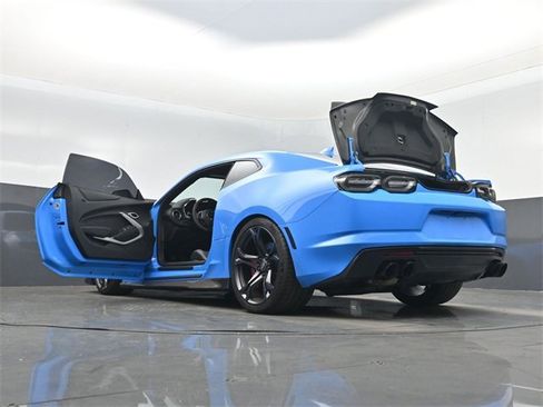Used 2022 Chevrolet Camaro SS image 50