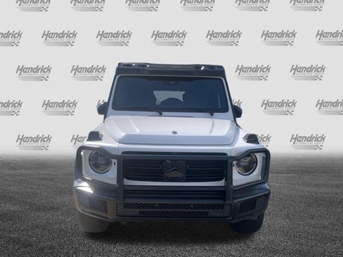 Used 2022 Mercedes-Benz G 550 image 3