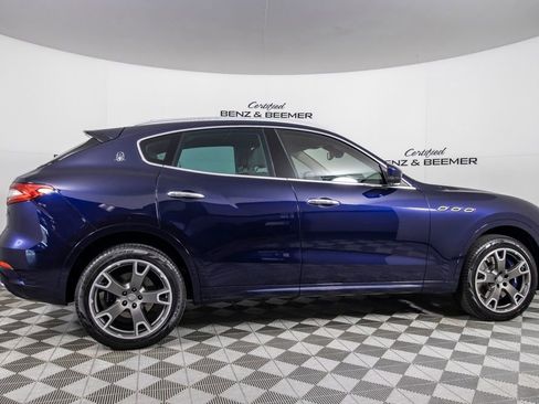 Used 2017 Maserati Levante S AWD/4WD image 4