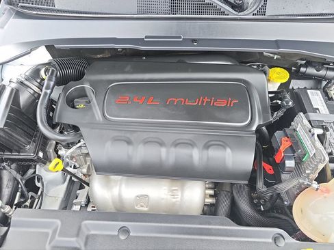 Used 2022 Jeep Compass Latitude image 30