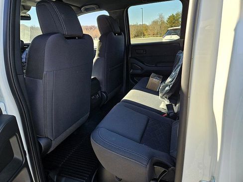 New 2026 Nissan Frontier SV image 8