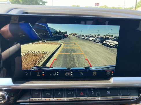 New 2026 GMC Sierra 1500 SLE w/ Preferred Package image 19