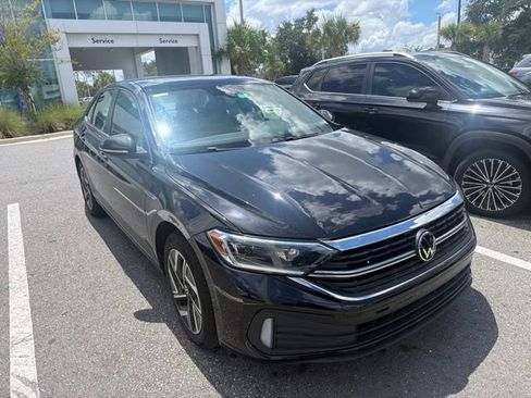 Used 2024 Volkswagen Jetta SEL FWD image 5