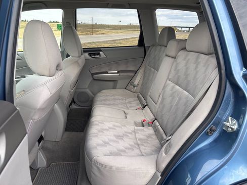 Used 2010 Subaru Forester 2.5X Premium image 16