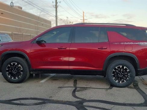 Certified 2024 Chevrolet Traverse Z71 w/ Enhanced Driving Package image 5