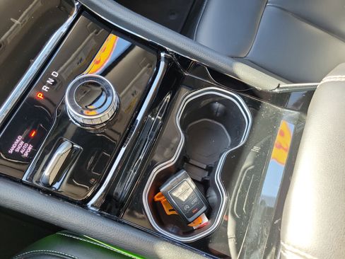 Used 2023 Jeep Grand Cherokee L Limited image 13